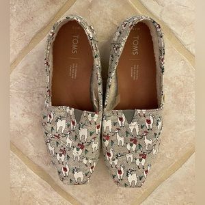 Gray Llamas Toms. Size 7.5